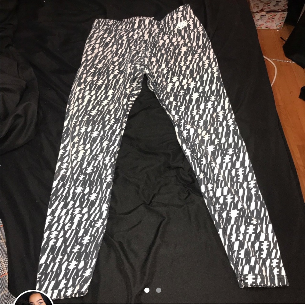 Nike leggings